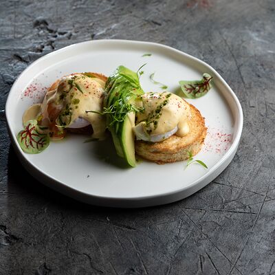 Яйца Бенедикт с авокадо в Libido по цене 750 ₽