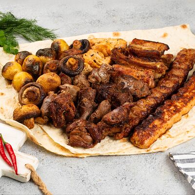 Набор шашлыков Все включено в Lamadjo 8888 по цене 5100 ₽