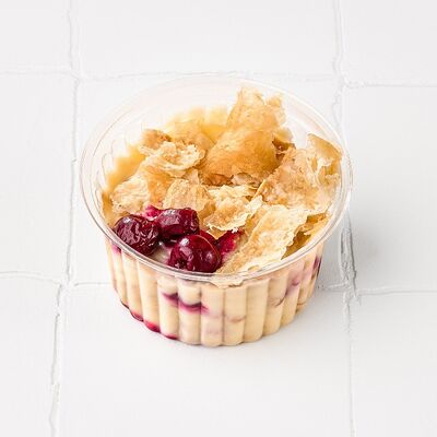 Наполеон с ягодами в Сахар по цене 405 ₽