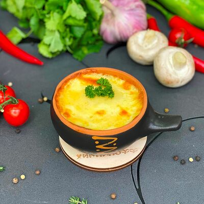 Жюльен с курицей в Хинкалофф по цене 319 ₽