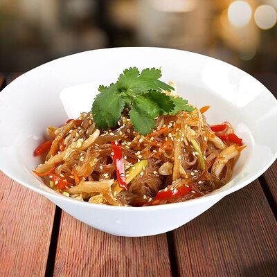 Лапша Wok фунчоза с овощами в SUWI CAFE по цене 335 ₽