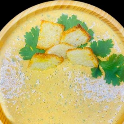 Крем-суп с лососем в Pizzabar по цене 393 ₽