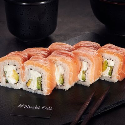 Ролл Филадельфия Фумадо в #SushiOdi по цене 455 ₽