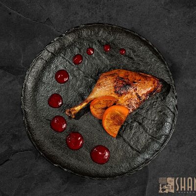 Утка с вишневым соусомв Shantaba по цене 900 ₽