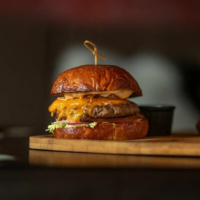 Бургер Дикари в Дикари по цене 650 ₽