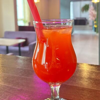 Чай Клубничный Бабл Ти в ОстроVok по цене 500 ₽