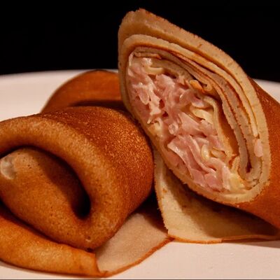 Блинчики с ветчиной и сыром в Avenue Food 87 по цене 280 ₽