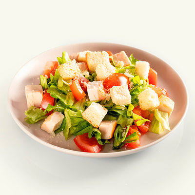 Салат Цезарь с курицей в Вкусномаркет по цене 399 ₽