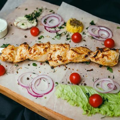 Шашлык из куриной грудки в Место встречи по цене 480 ₽