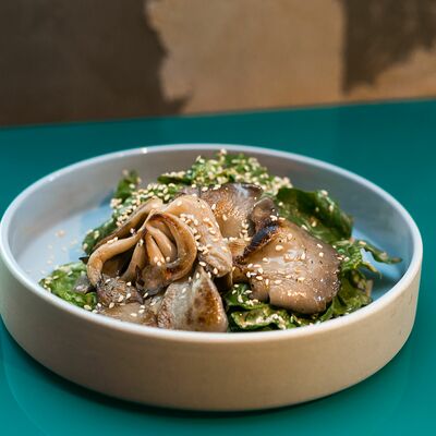 Вешенки и шпинат в Brooms по цене 490 ₽