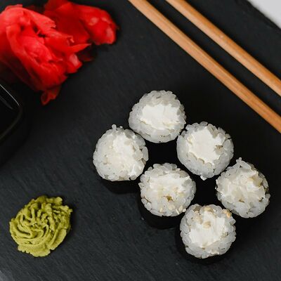 Маки ролл с сыром в Панда Бистро по цене 267 ₽