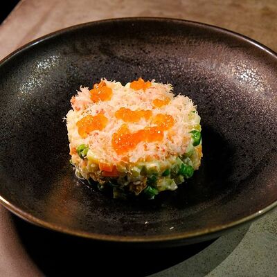 Оливье с креветками и крабом в Kano по цене 1320 ₽