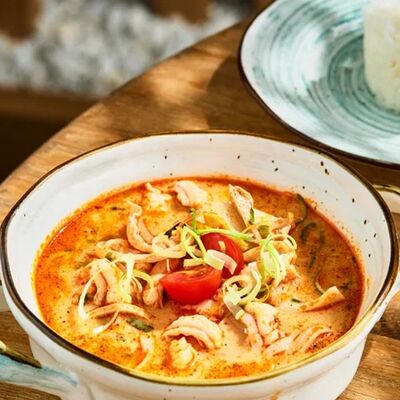 Том ям с креветками и кальмаром в AGATA по цене 785 ₽