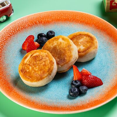 Сырники с фруктами в Фиеста по цене 450 ₽