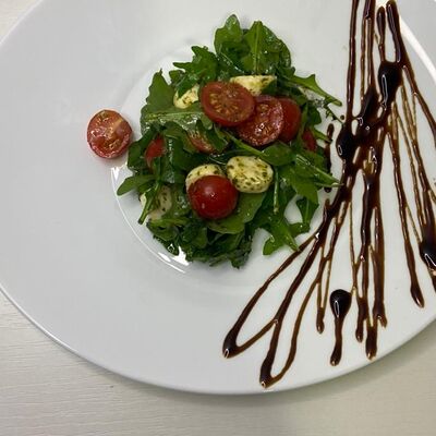 Салат карпразо в Отменная пельменная по цене 420 ₽