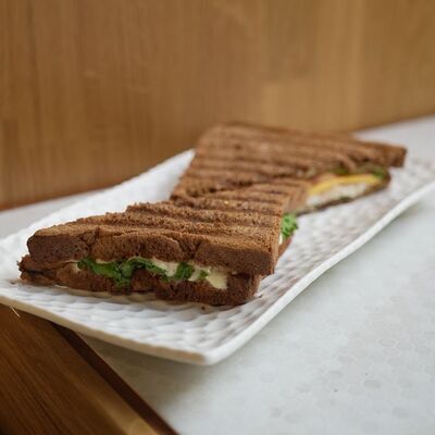 Сэндвич с курицей су-вид в ProЗёрна по цене 230 ₽