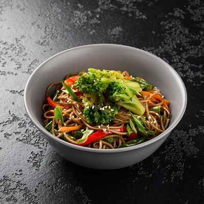 Соба с овощами в Суши Профи по цене 329 ₽