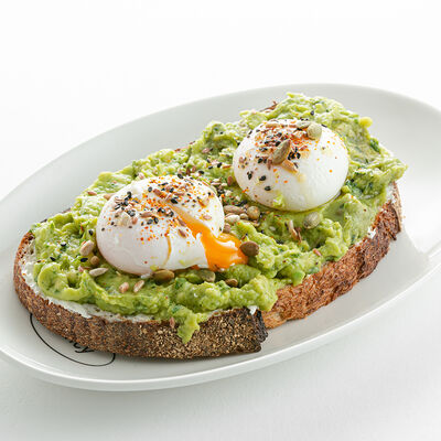 Авокадо тост c яйцом пашот в Nothing Fancy по цене 850 ₽