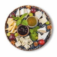 Европейские сыры в Пацха Пшапский двор