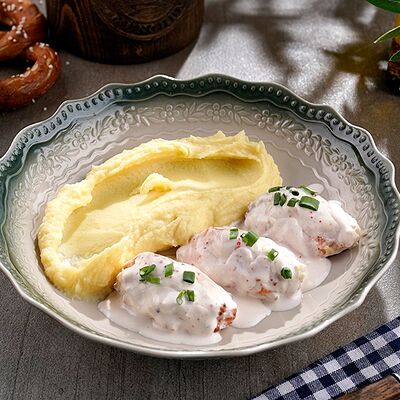 Кнели из северного лосося и креветки в Paulaner по цене 790 ₽