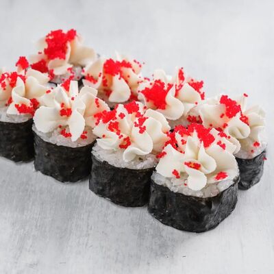 Ролл Сливочный с окунем и огурцом в Yummy yummy по цене 195 ₽