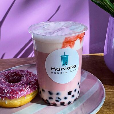 Бабл матча Barbie в Manioka bubble tea bar по цене 420 ₽