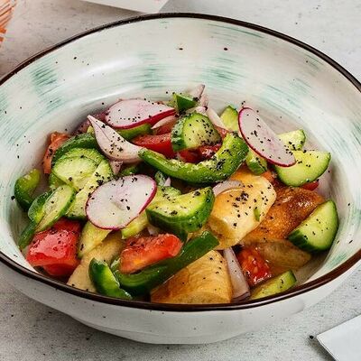 Салат Панцанелла в iL Патио по цене 14 р.