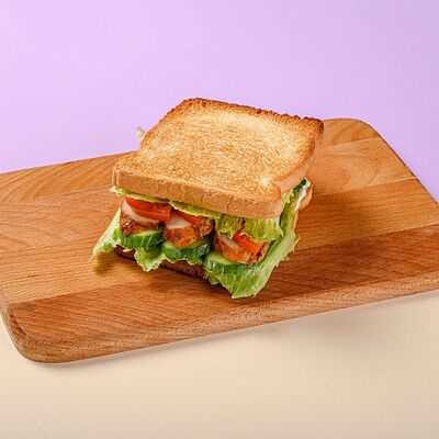 Сэндвич с куриной грудкой в Круглое катаем по цене 309 ₽