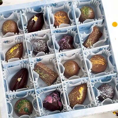 Набор корпусных конфет №4 в Tortterry по цене 1750