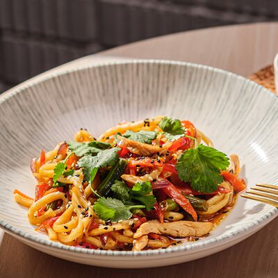 Удон с цыплёнком в УРМАН кафе по цене 495 ₽