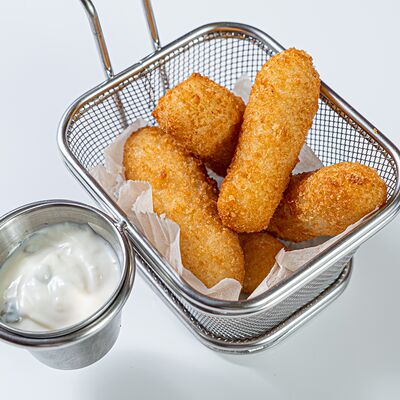 Сырные палочки в Delorean по цене 370 ₽