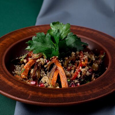 Салат Пиросмани в Пиросмани по цене 590 ₽