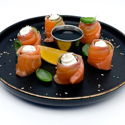 Рулетики из семги в Garage по цене 745 ₽