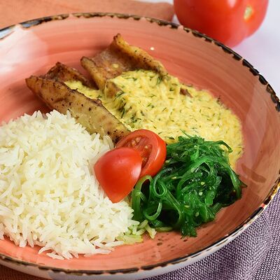 Окунь морской с рисом басмати и польским соусом в Самое популярное кафе по цене 490