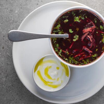 Борщ с говядиной конфи в 321 Club by Novikov по цене 680