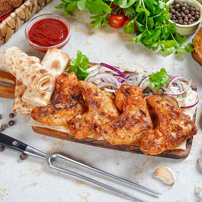 Шашлык из куриных крылышек в Домашний Вкус по цене 750 ₽