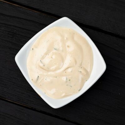 Соус белый в УГОЛЬ&МЯСО по цене 129 ₽