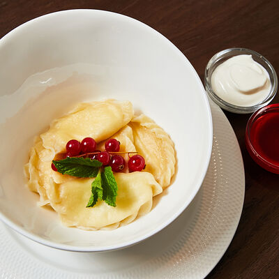 Вареники с творогом в Плюшка по цене 310 ₽