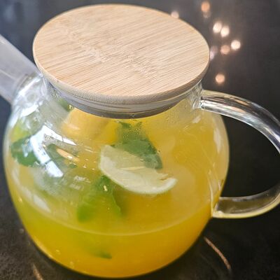 Фирменный чай Манго-Маракуйя в I Want Coffee & Food по цене 400 ₽