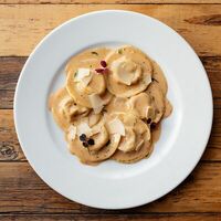 Равиоли с уткой в перечном соусев Ферма Бенуа