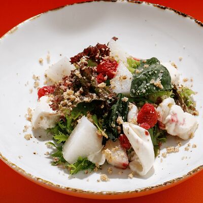 Буратта с дыней и малиновым соусом в Чайхана Пахвала по цене 720 ₽