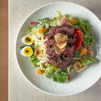 Стейк-салат с овощами в Мясной синдикат по цене 1990 ₽