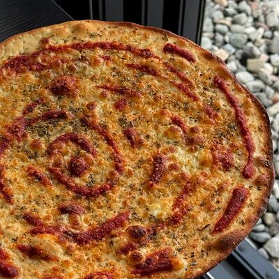 Фокачча с сацебели и сыром в Фабрика хинкали по цене 297 ₽