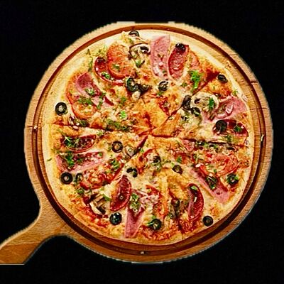 Пицца Мясной пир на традиционном тесте в Леон по цене 750 ₽