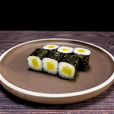 Мини-ролл с такуаном в Hatimaki по цене 259 ₽