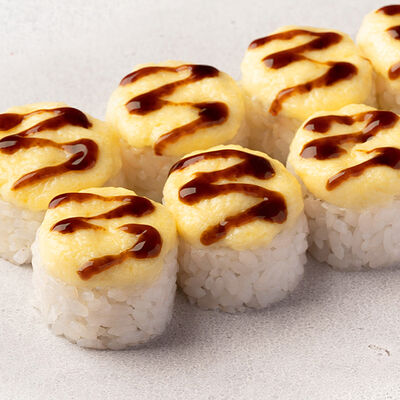 Запеченный ролл Сырный Xl в Сакура по цене 499 ₽