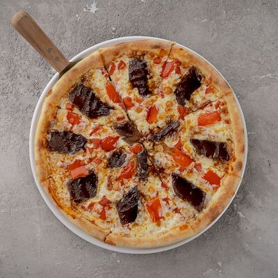 Пицца Говядина терияки в Smile по цене 990 ₽