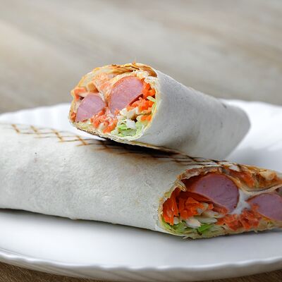 Сосиска в лаваше в Шаурма №1 Гирос по цене 450 ₽