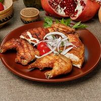 Цыпленок табака на гриле в На Мангале