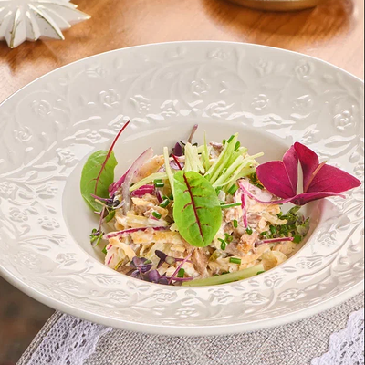 Салат с говядиной и яичным блином в Гопак по цене 795 ₽